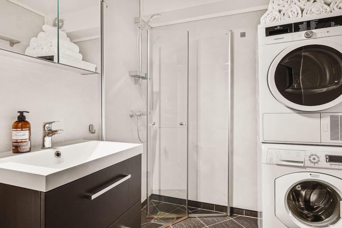 Dinbnb Apartments I Charming 3-Bedroom In The Heart Of The City Берген Екстер'єр фото